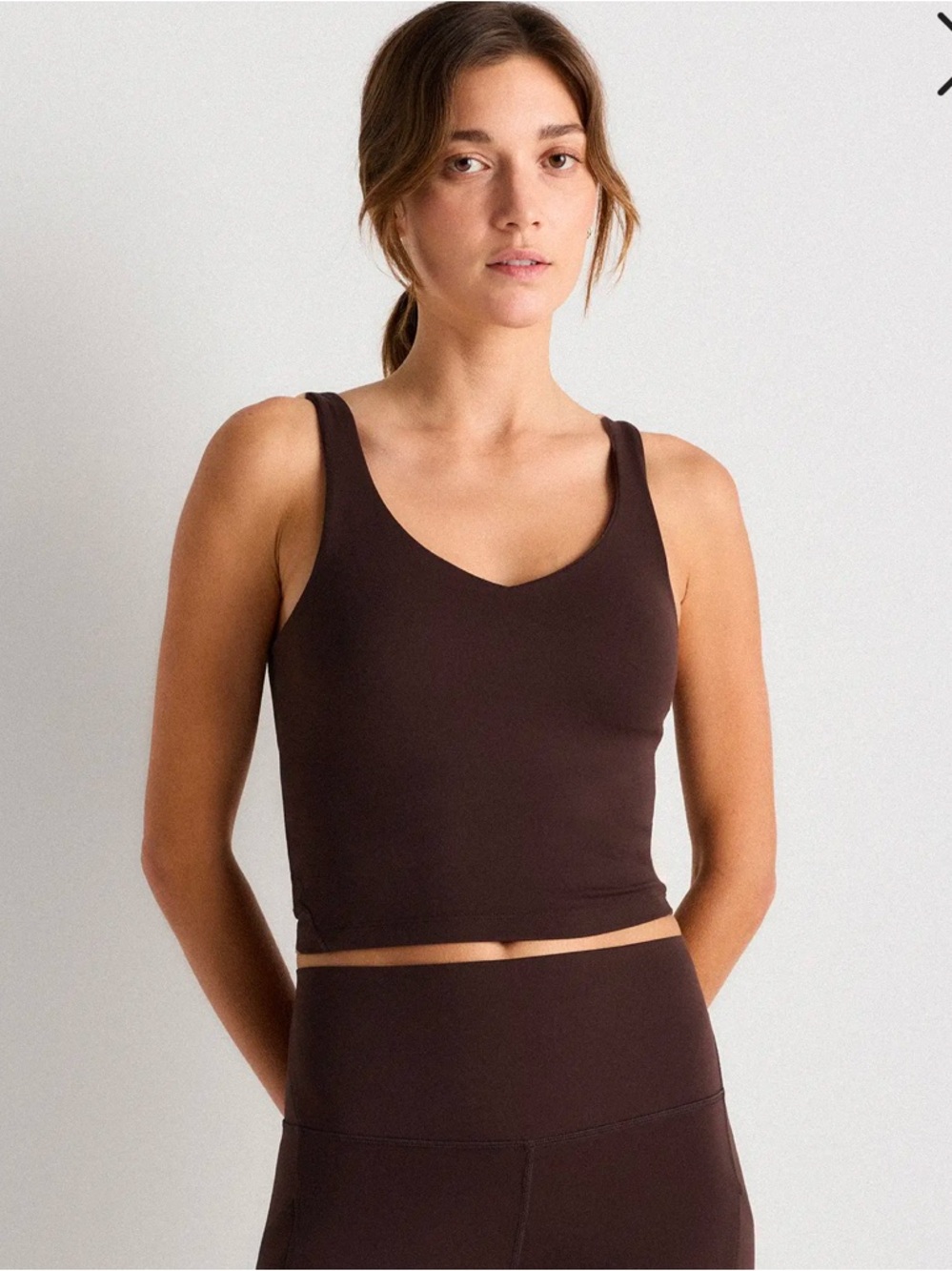 Quince Ultra-Form V-Neck Cropped Tank Espresso NeW